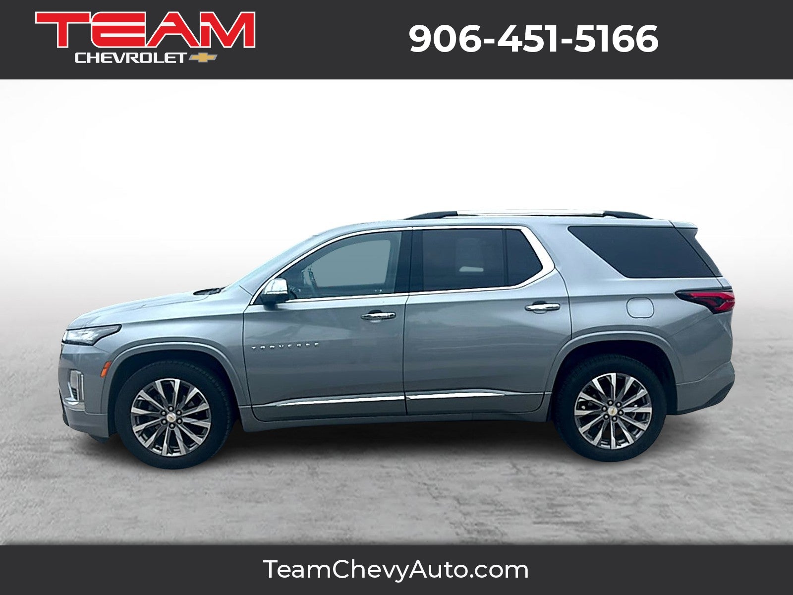 2023 Chevrolet Traverse — interior view